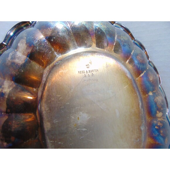 Reed & Barton #113 Holiday Pattern Oval Scallop Silverplate 10.5" Serving Dish - Picture 6 of 9